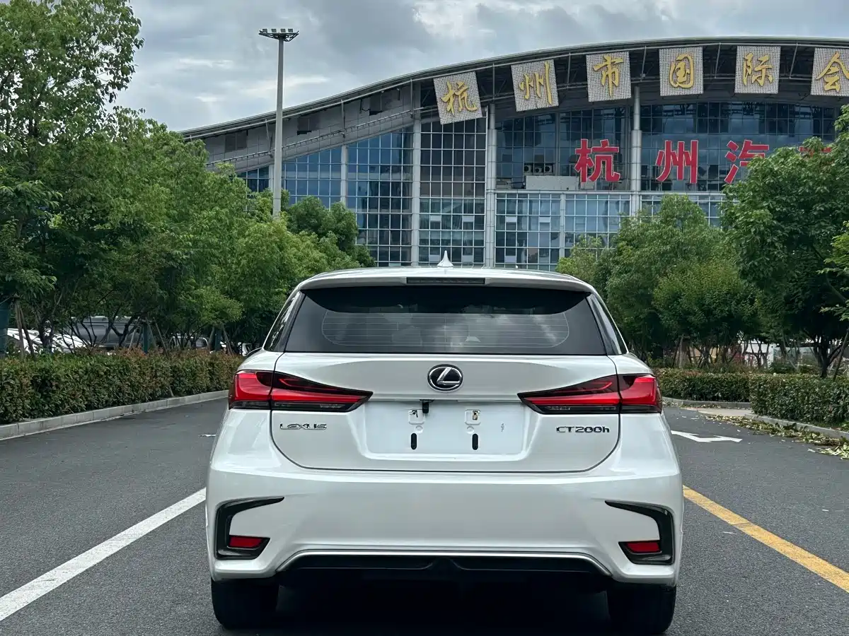Lexus CT 2020 CT200h Elite Dual Color фото 5