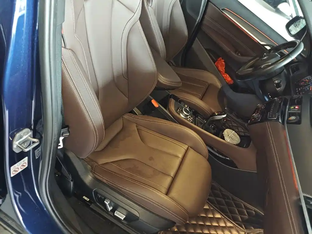 BMW X2 2020 2021 sDrive25i Exclusive M Off-Road Package