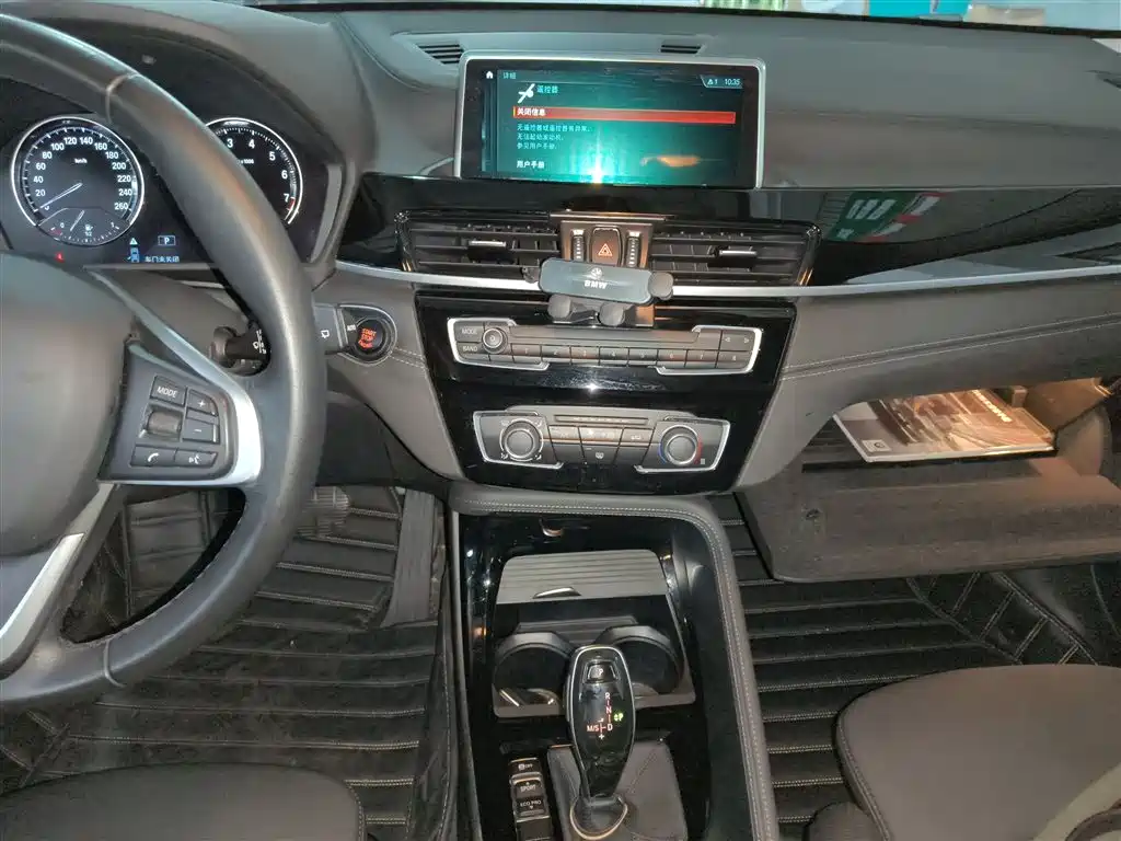 BMW X2 (Import) 2019 sDrive20i M Off-Road Package China VI фото 13