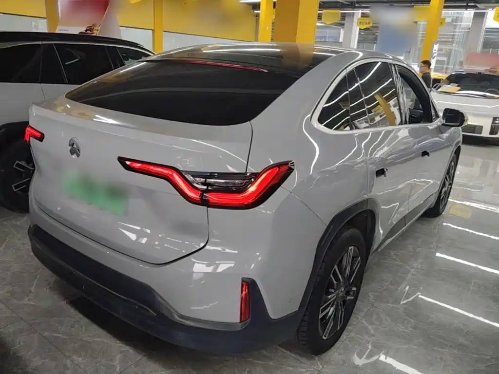 Фото 7 - NIO EC6