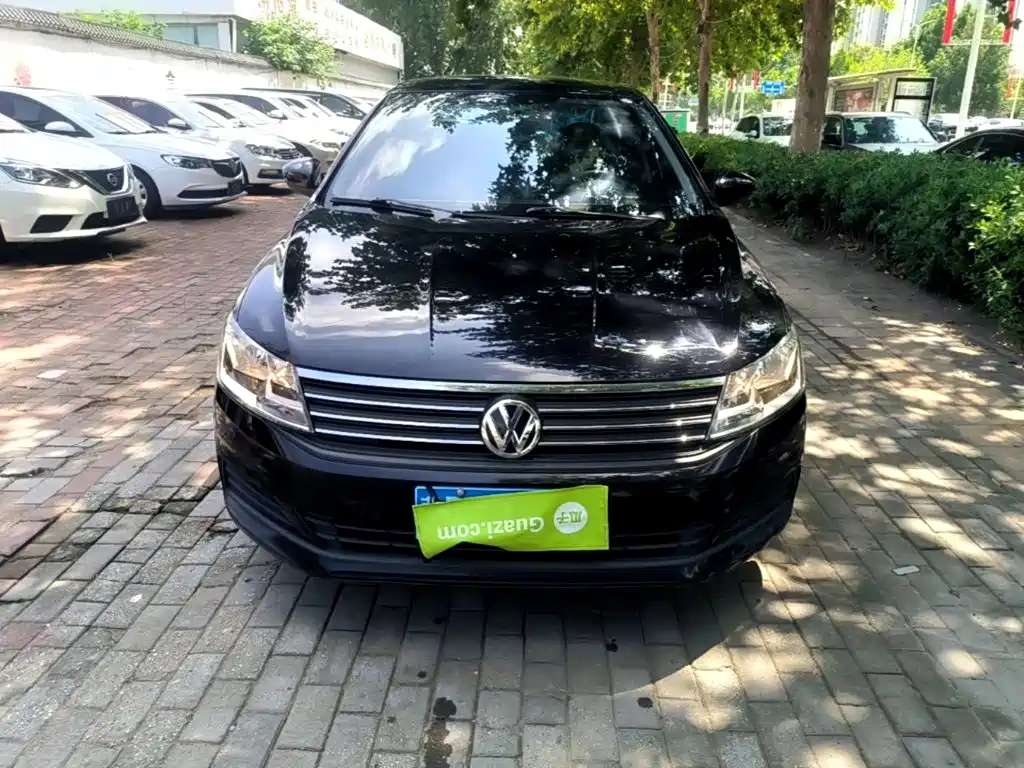 Фото 3 - Volkswagen Lavida