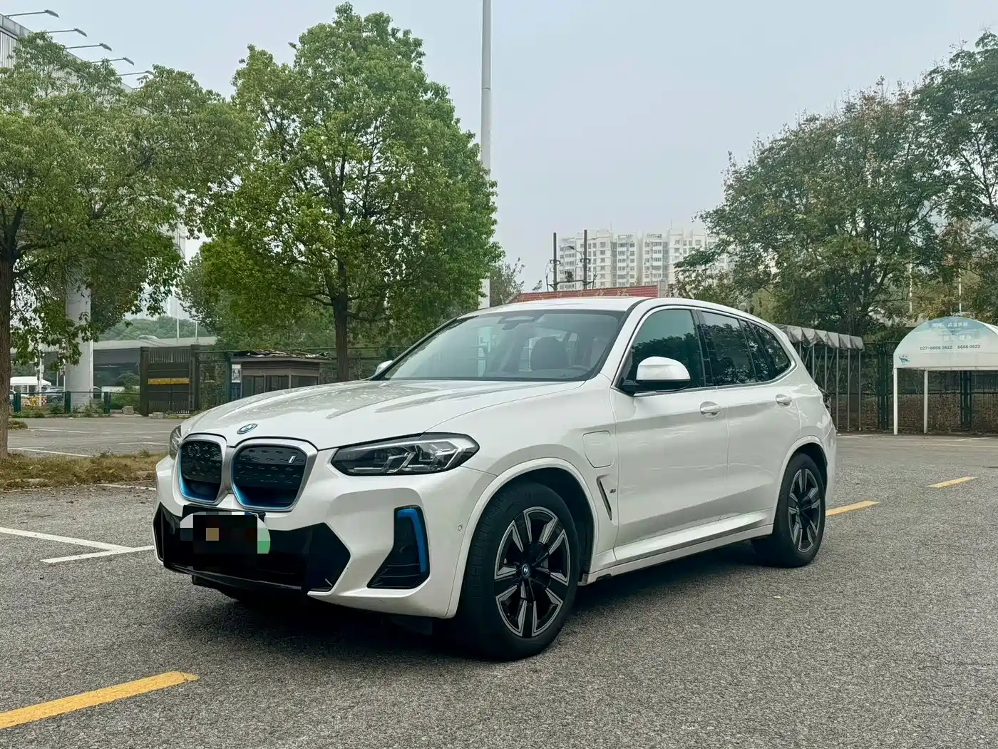 BMW iX3 2023 Leading Type
