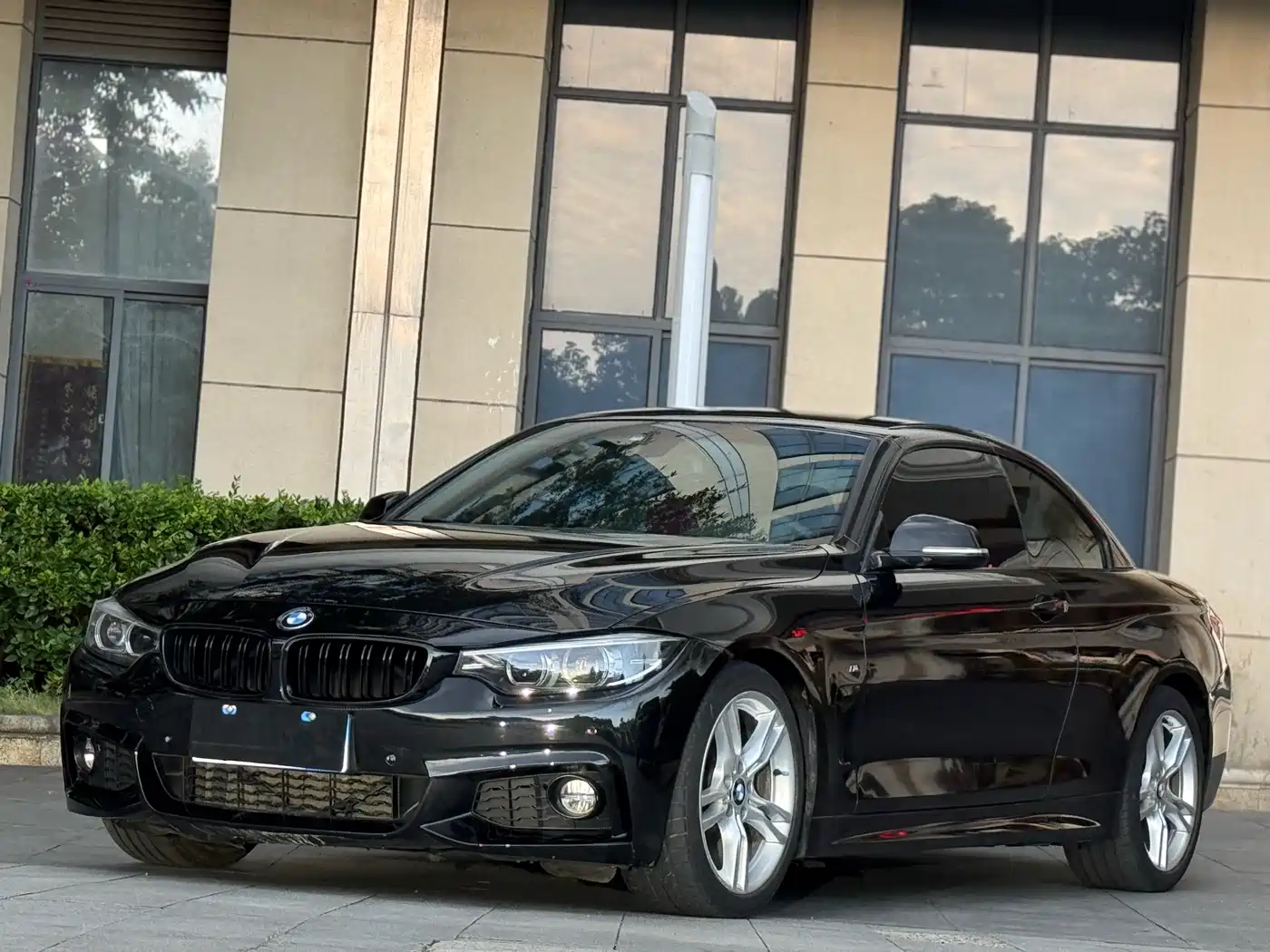 BMW 4 Series 2017 425i Convertible M Sport Package