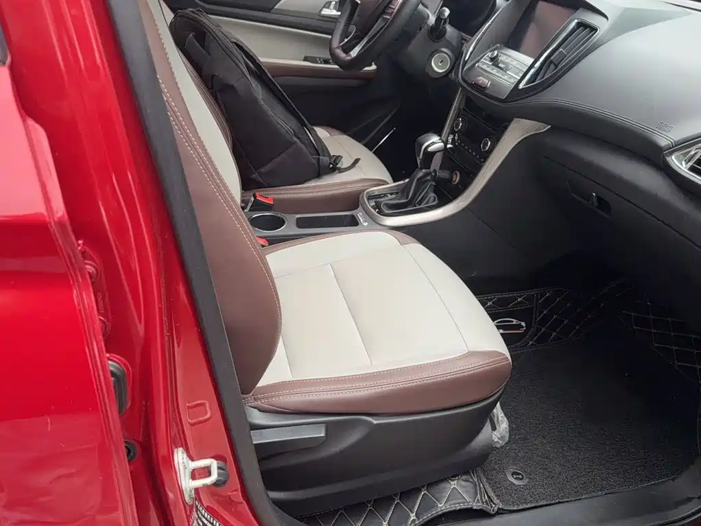 BAIC Huansu S5 2019 2017 1.3T CVT Luxury