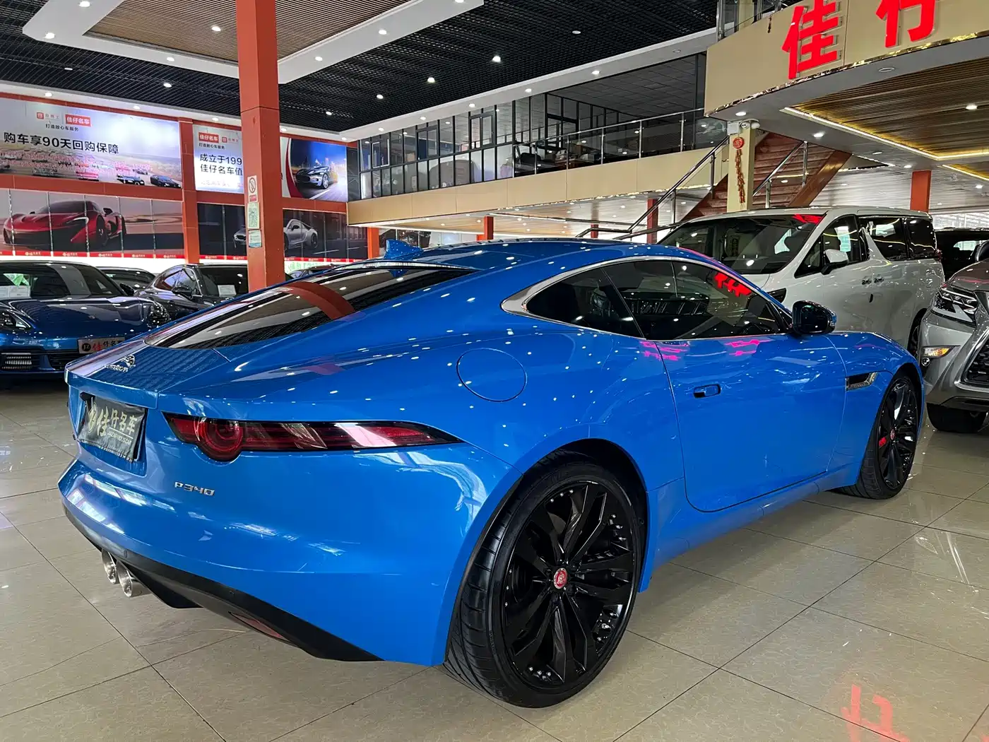 Jaguar F-TYPE 2019 2018 3.0 SC Coupe