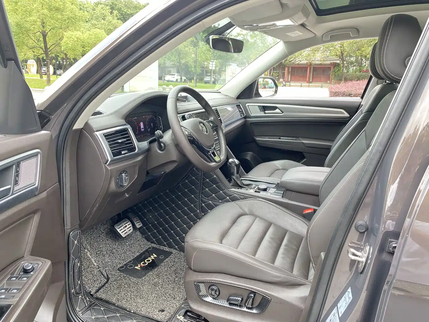 Volkswagen Teramont 2019 380TSI 4WD Luxury Edition China VI фото 5