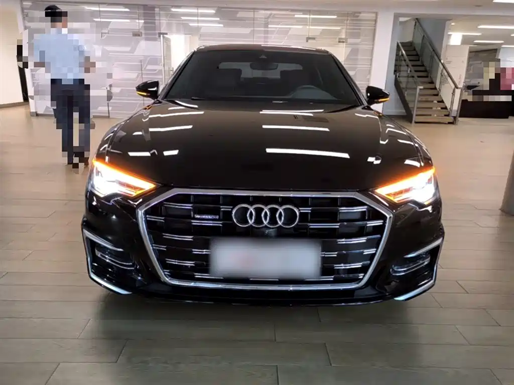 Audi A6L 2025 45 TFSI quattro Premium Sport фото 3
