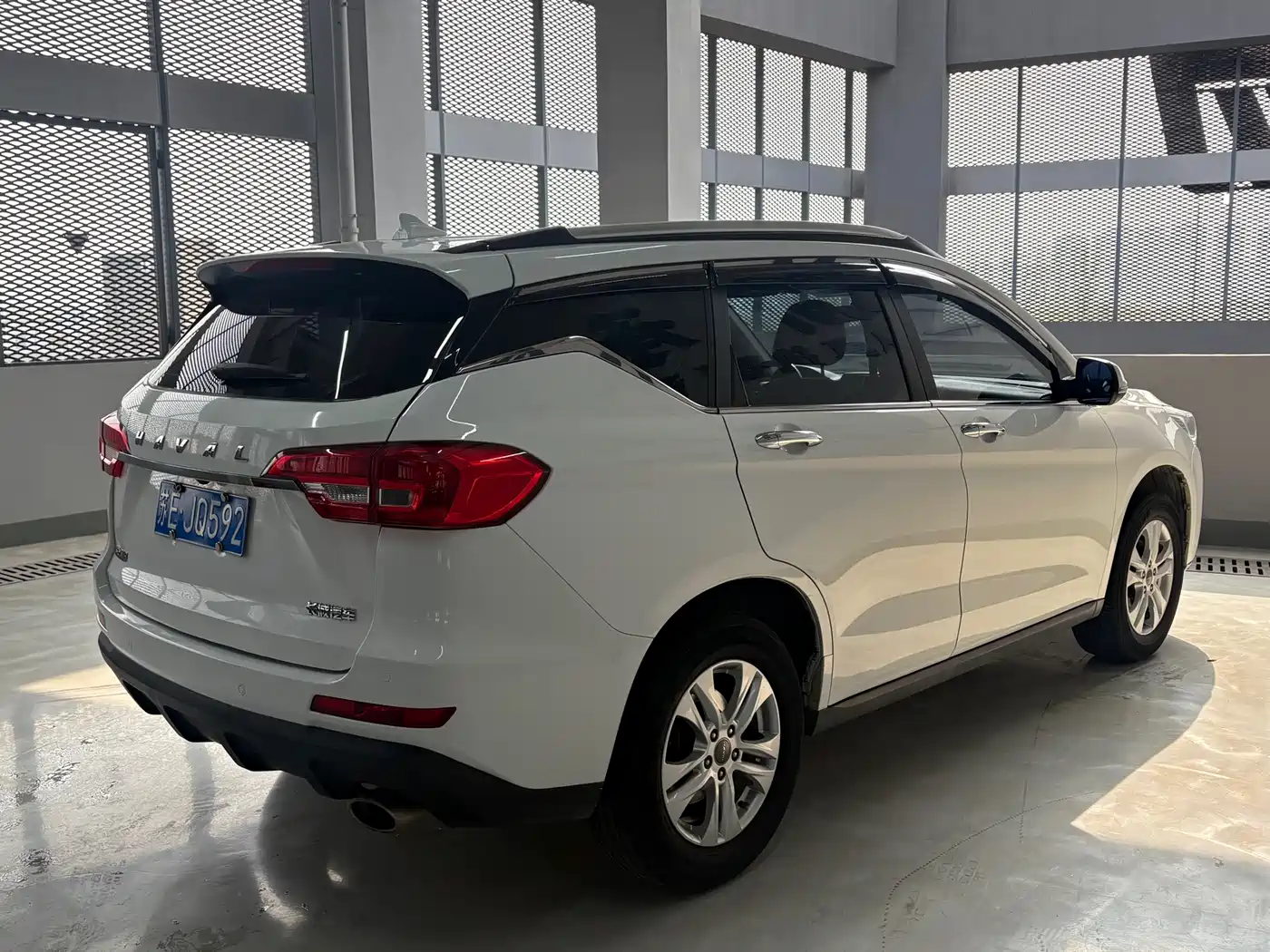 Haval M6 2017 1.5T Manual 2WD Elite фото 9