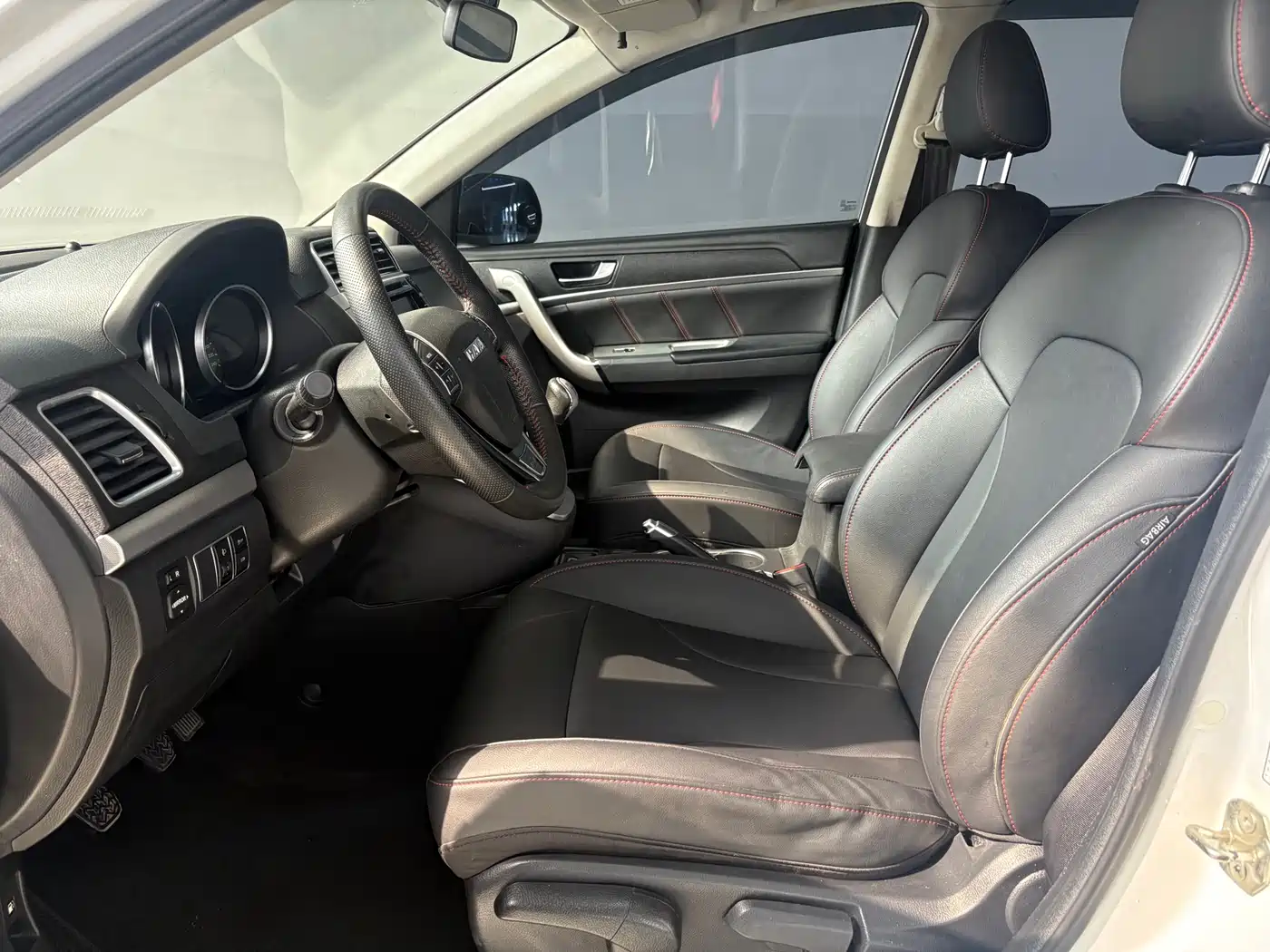 Haval M6 2017 1.5T Manual 2WD Elite фото 16