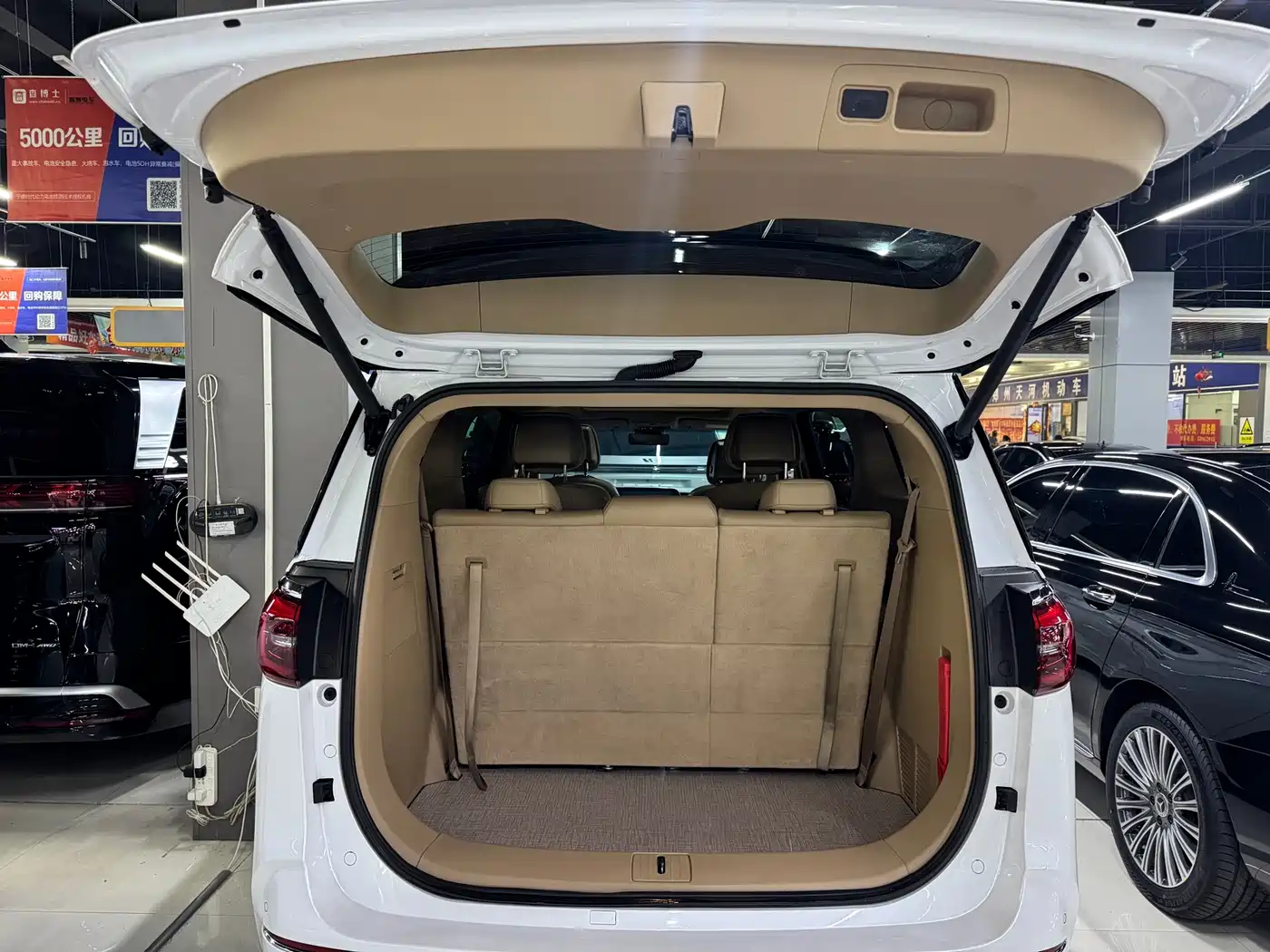 Buick GL8 2021 ES Landlord 653T Flagship фото 18