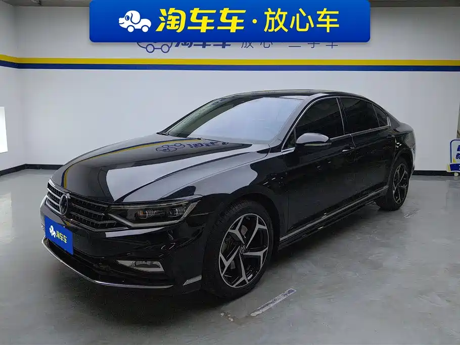 Volkswagen Magotan 2025 Popular Edition 330TSI DSG Luxury
