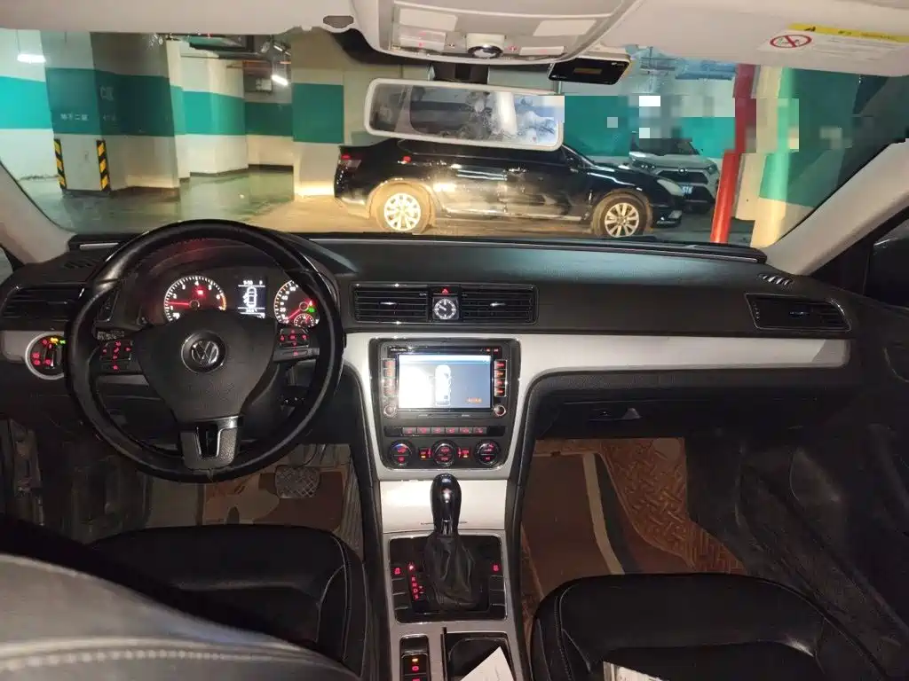 Photo 5 - Volkswagen Passat