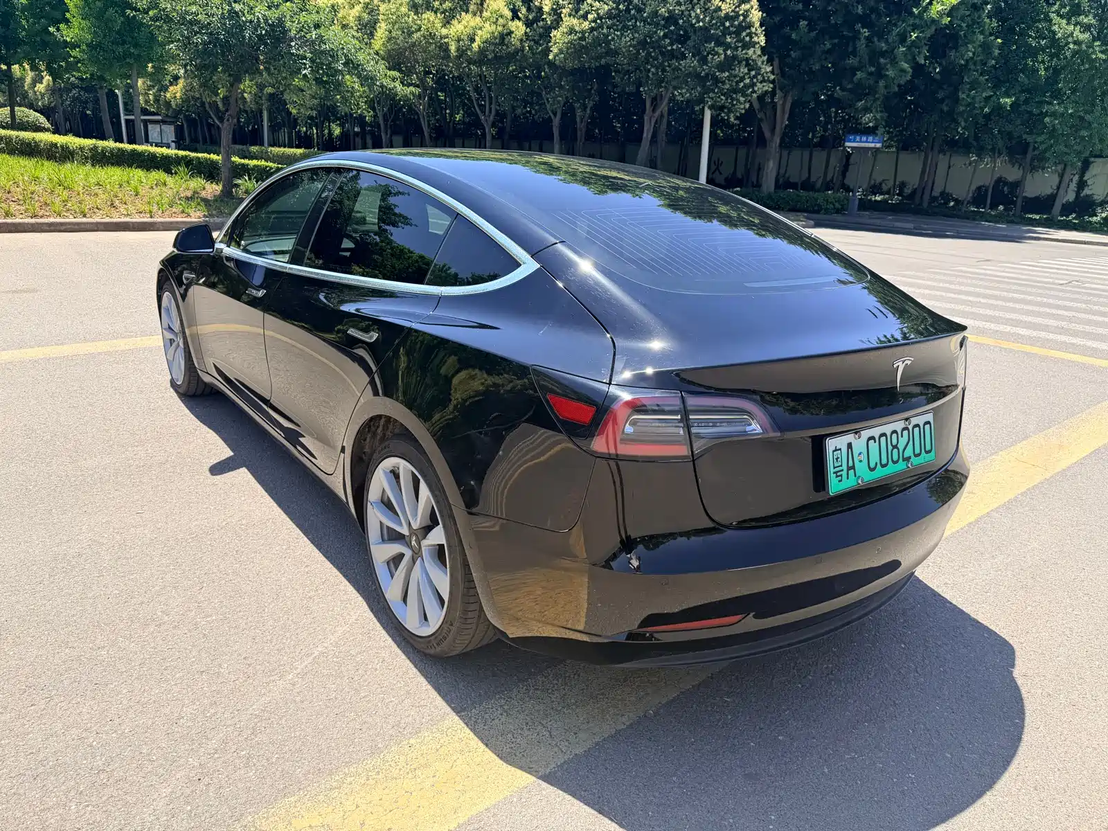 Фото 7 - Tesla Model 3