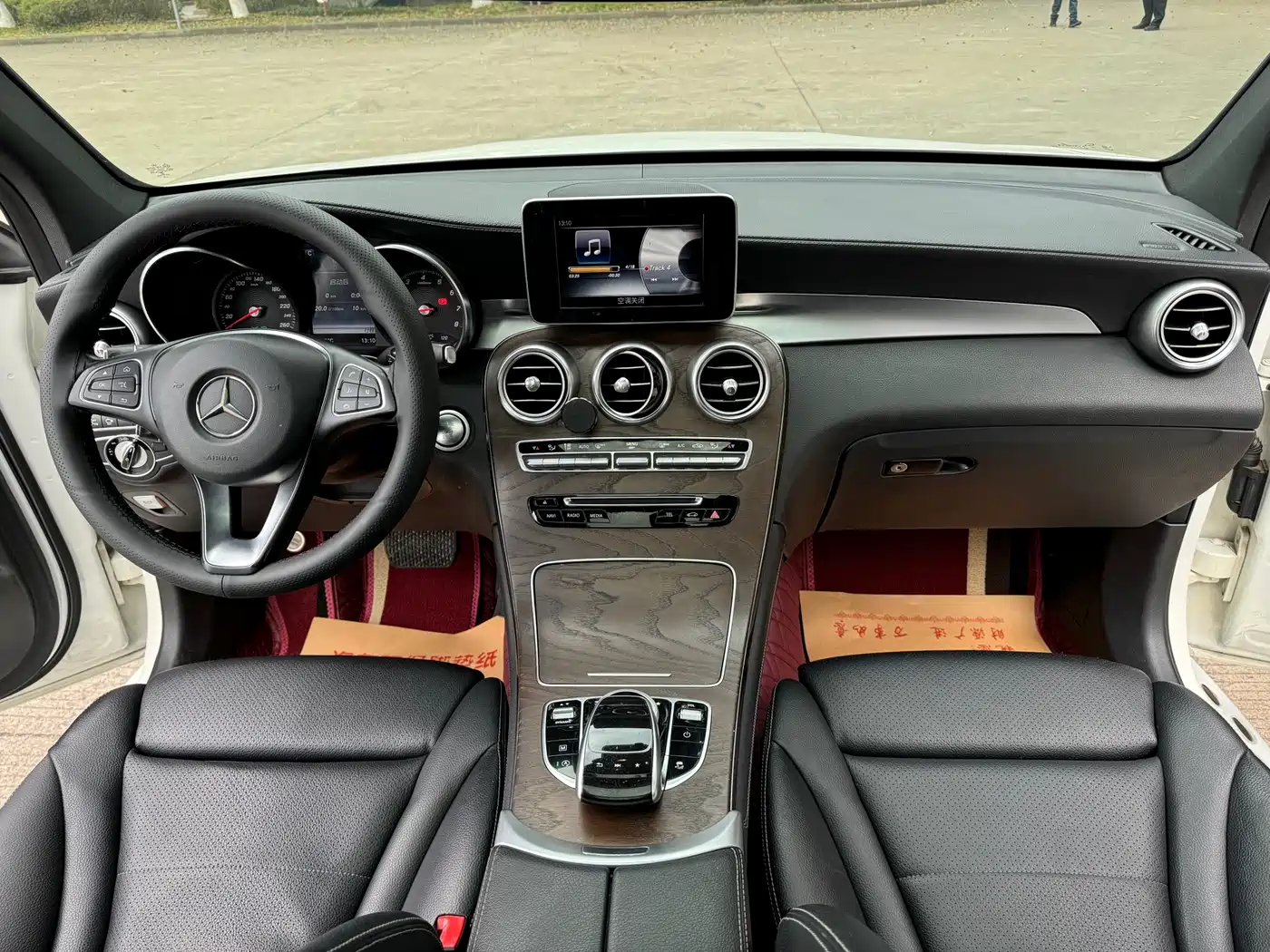 Mercedes-Benz GLC 2016 GLC 300 4MATIC Dynamic фото 9