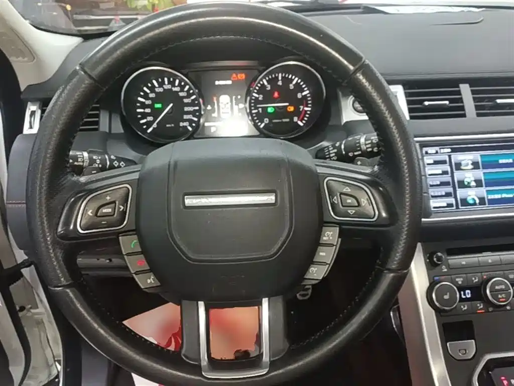 Land Rover Range Rover Evoque (Import) 2014 2.0T 5-door Brilliance Sport фото 11