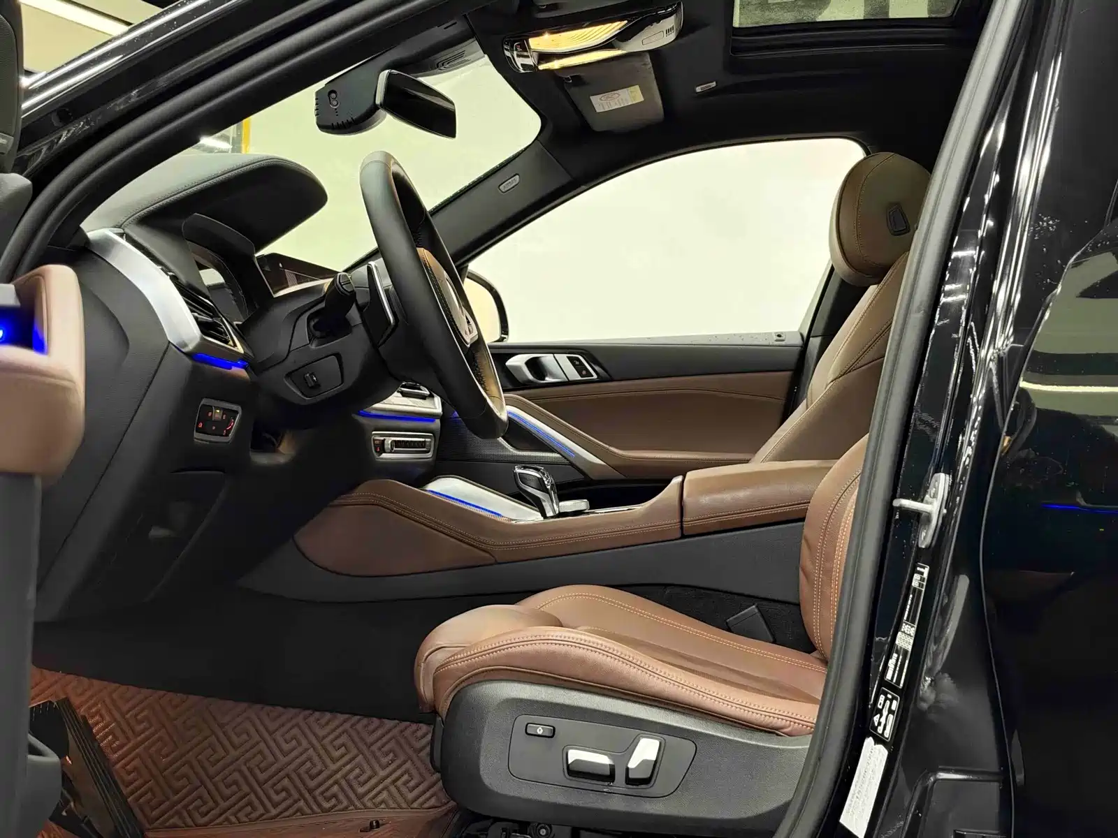 Фото 8 - BMW X6