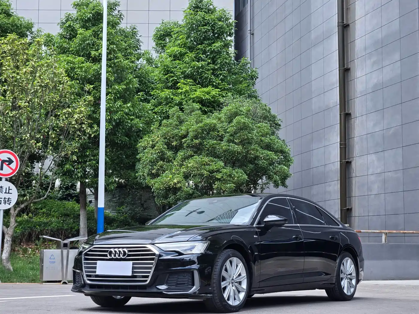 Audi A6L 2021 45 TFSI Exclusive Sport