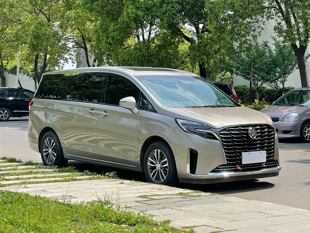 BUICK GL8