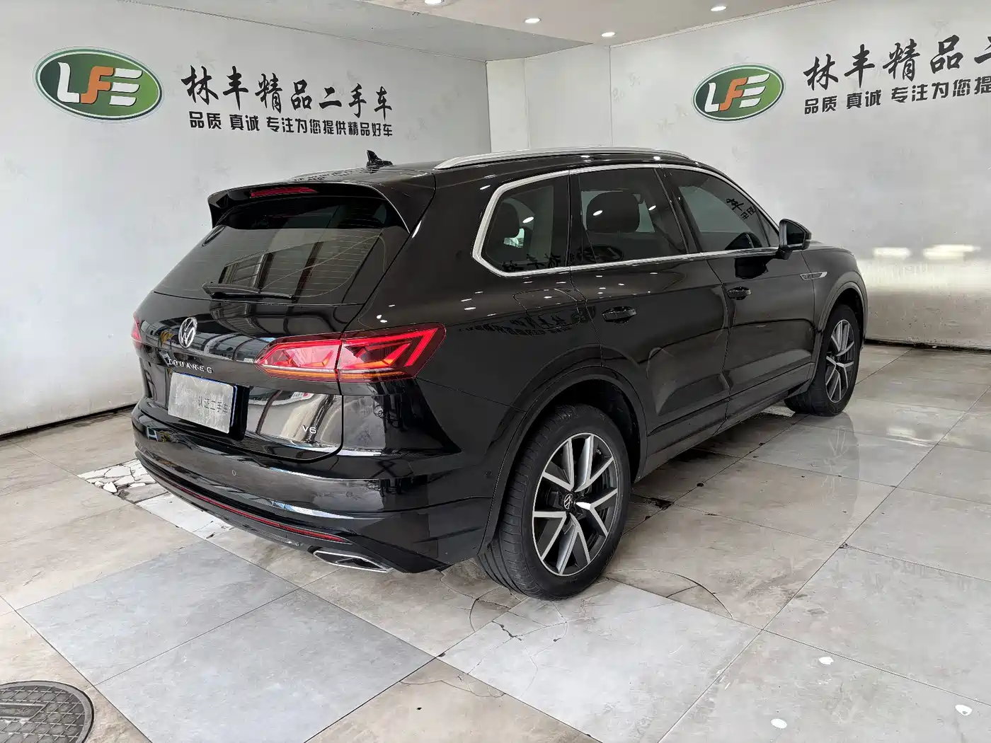 Volkswagen Touareg 2025 2023 3.0TSI R-Line Classic Sports Package