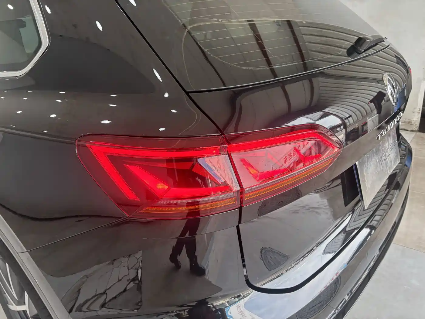 Volkswagen Touareg 2025 2023 3.0TSI R-Line Classic Sports Package