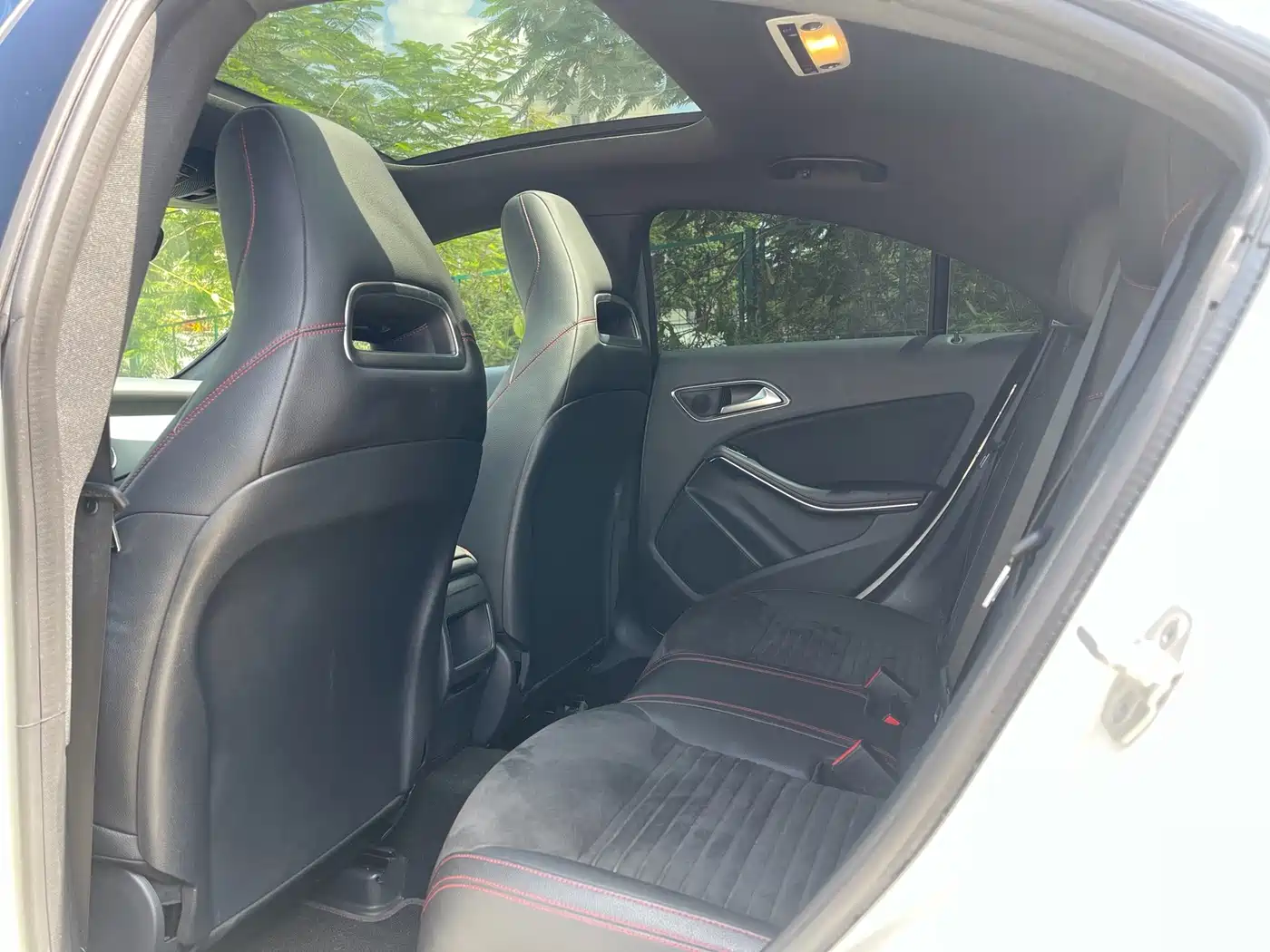 Mercedes-Benz CLA (Import) 2017 2016 CLA 220 4MATIC