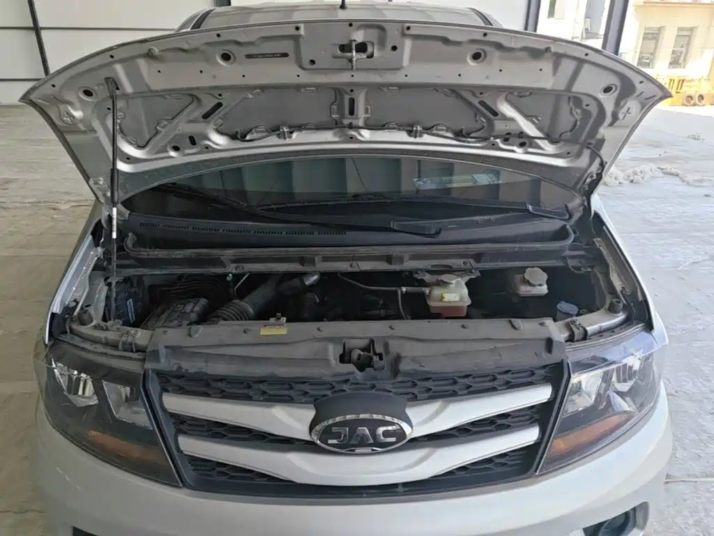 Фото 20 - JAC Refine M3