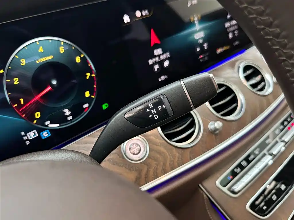 Mercedes-Benz E-Class 2023 Facelift E 300 L Luxury фото 20