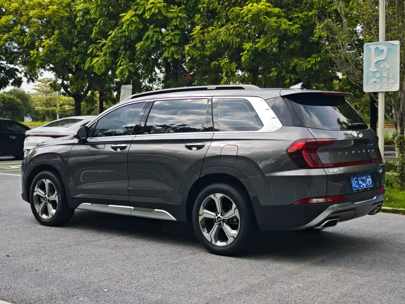 Фото 5 - Hyundai Santa Fe