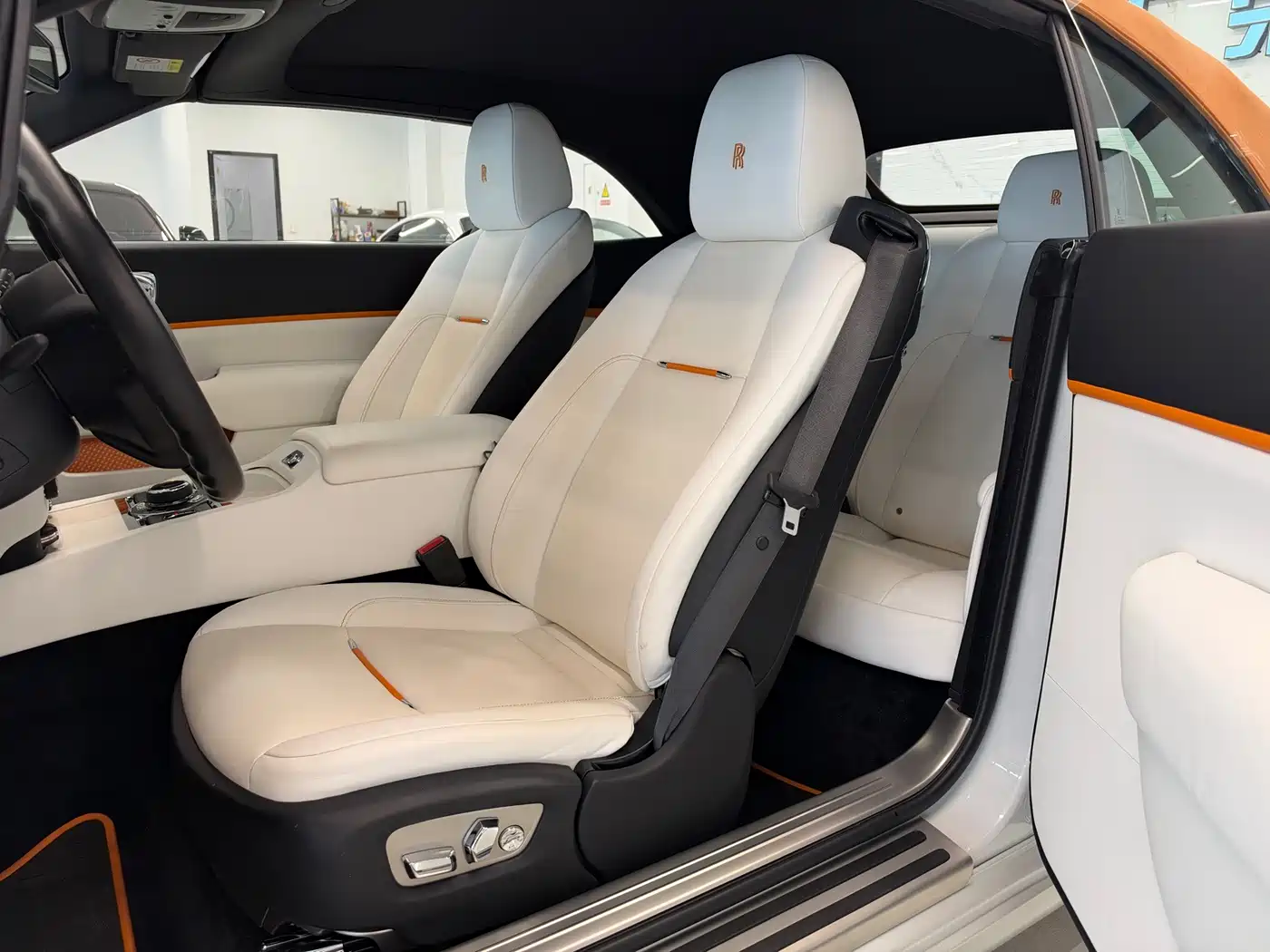 Rolls-Royce Dawn 2020 2018 6.6T Standard