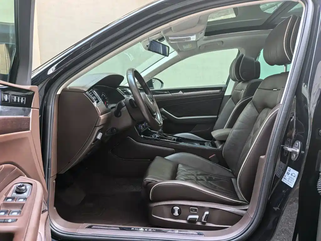Volkswagen Phideon 2023 2021 380TSI Premium Edition