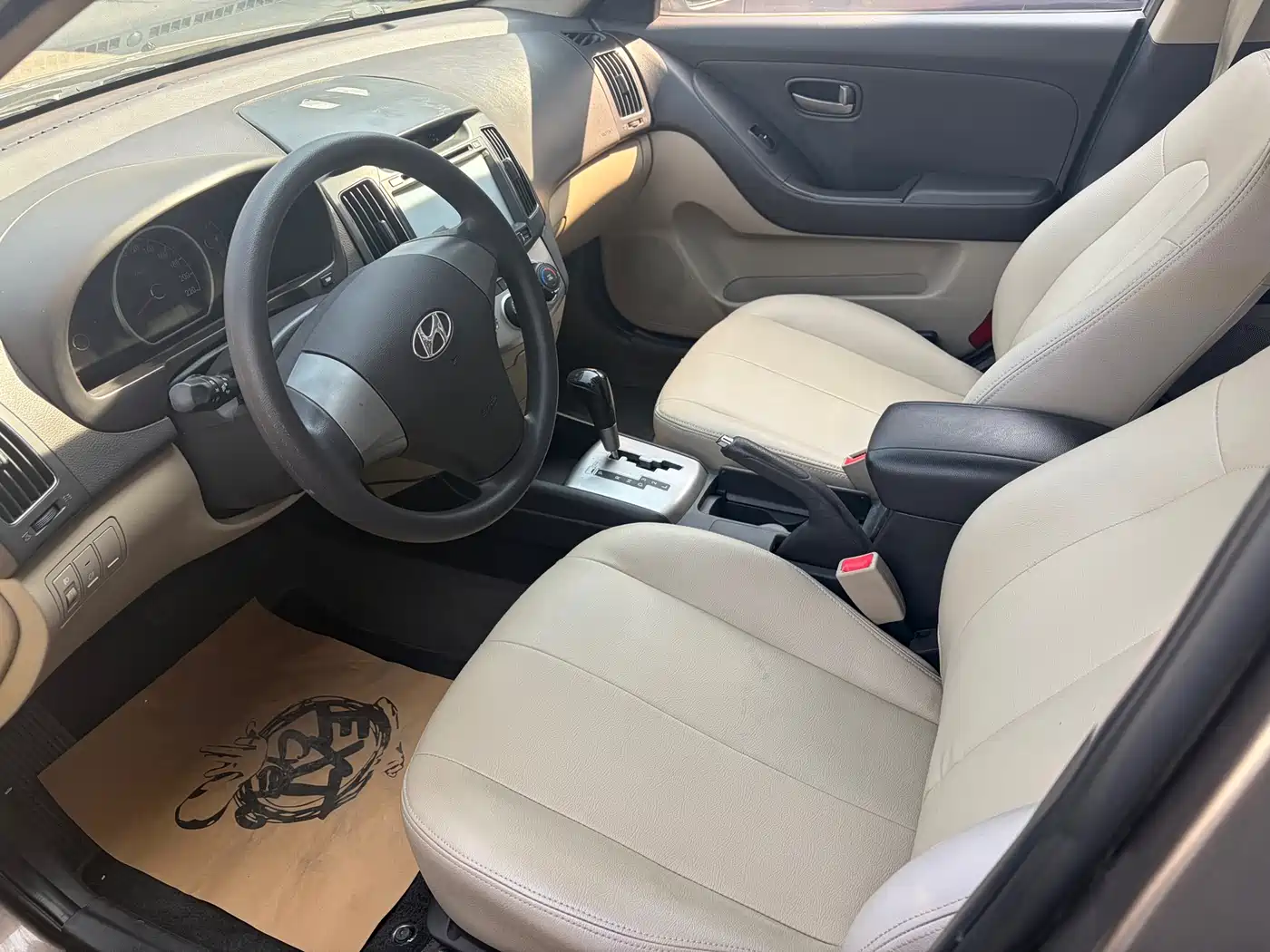 Hyundai Elantra 2011 1.6L Automatic Comfort фото 5