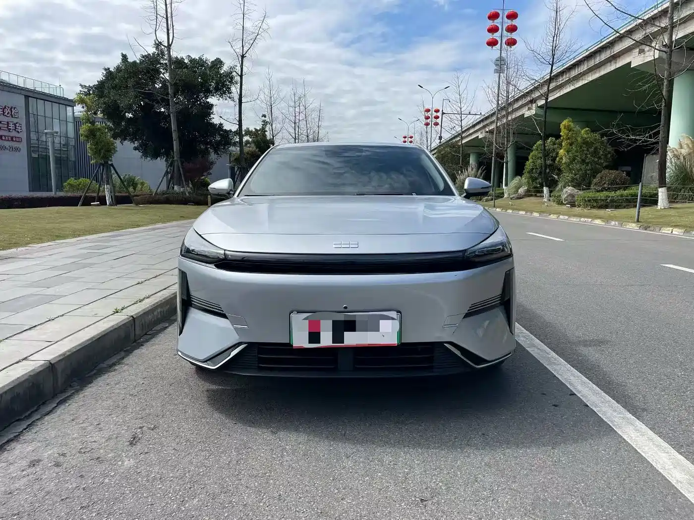 Geely Galaxy Galaxy L6 2025 EM-i 140km Explorer+ Edition фото 2