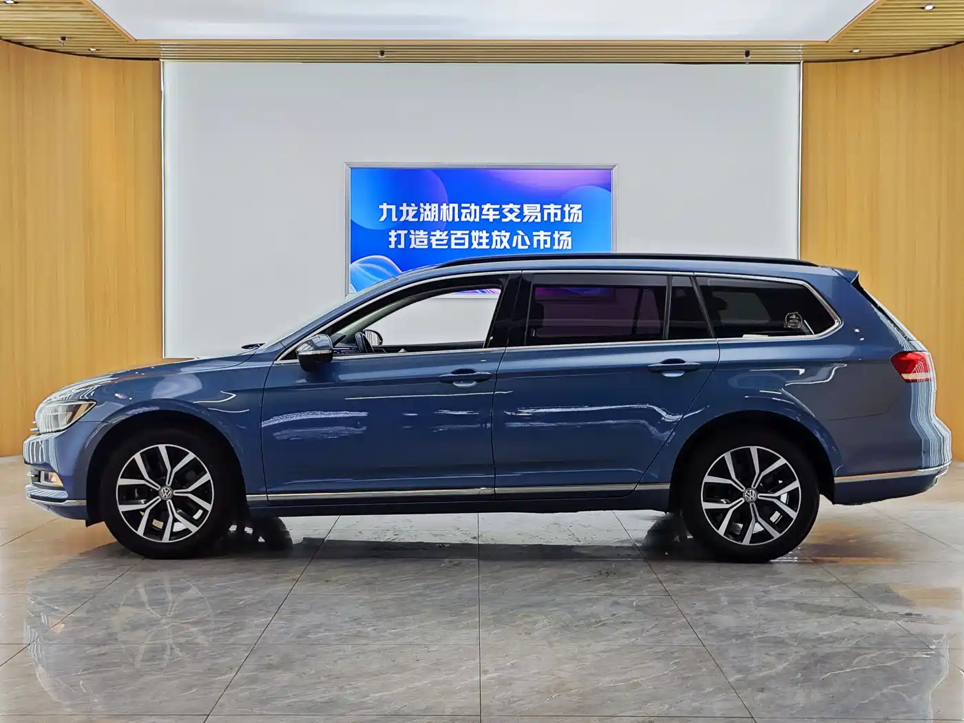 Volkswagen Weilan 2017 380TSI 2WD Comfort Edition фото 7