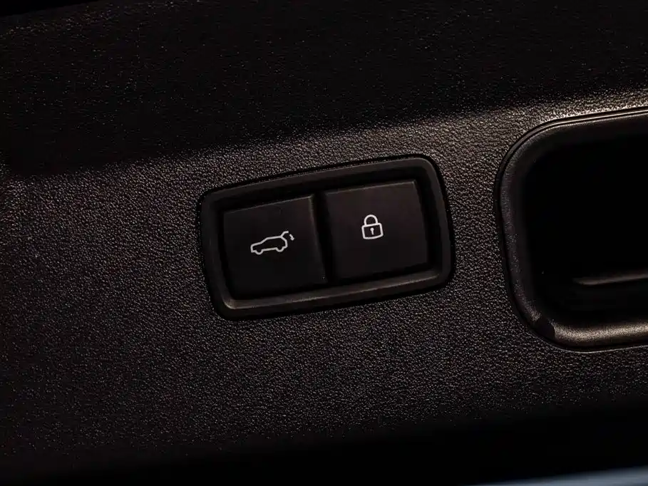 Фото 7 - Li Auto Li ONE