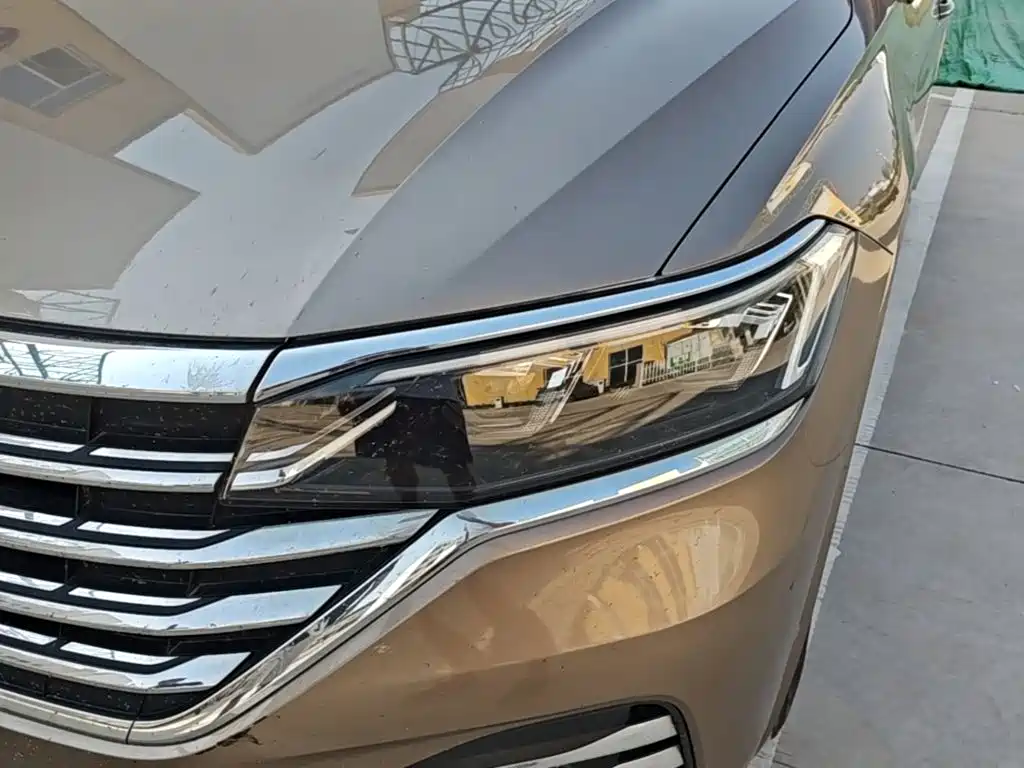 Volkswagen Viloran 2020 2020 380TSI Premium