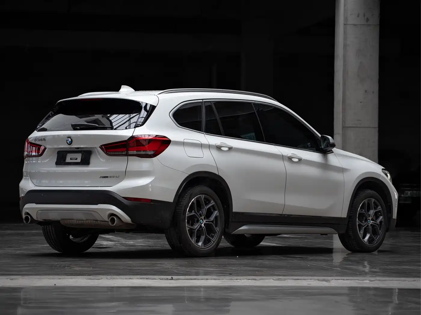 BMW X1 2022 sDrive20Li Fashion фото 9
