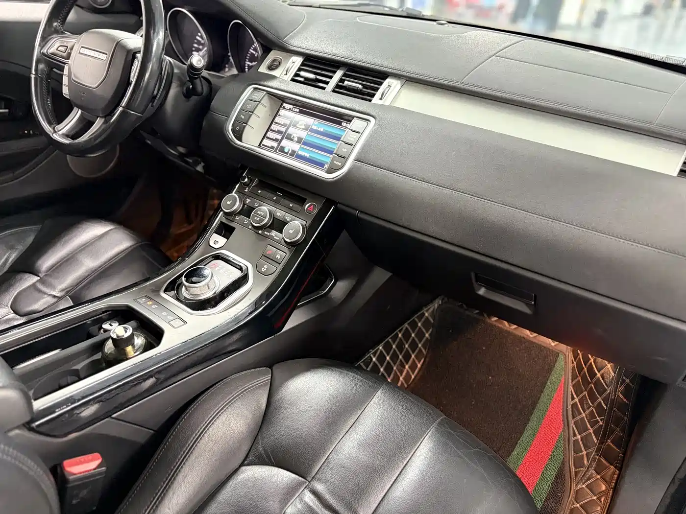 Land Rover Range Rover Evoque (Import) 2014 2.0T 5-door Brilliance Premium фото 7