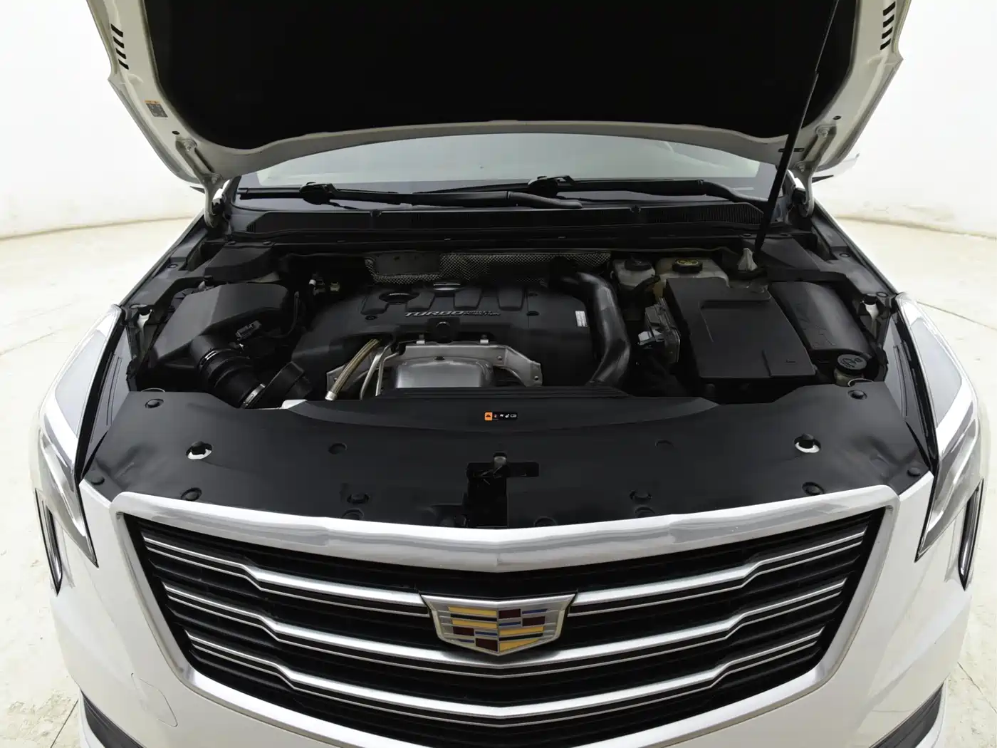 Cadillac XTS 2018 28T Technology фото 10