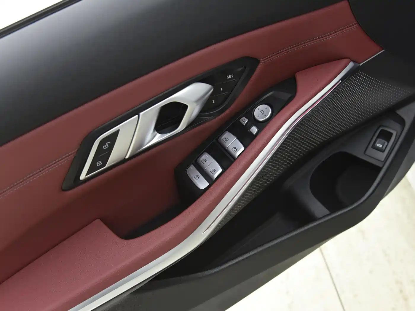 BMW 3 Series 2024 325Li M Sport Package фото 11