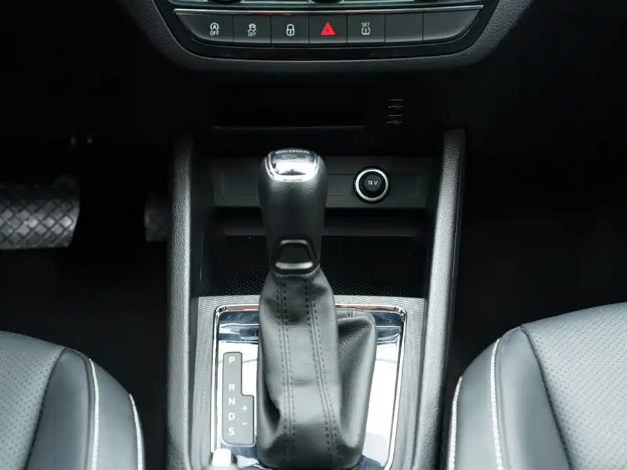 Škoda Kamiq 2023 Facelift 1.5L Auto Comfort Edition фото 17
