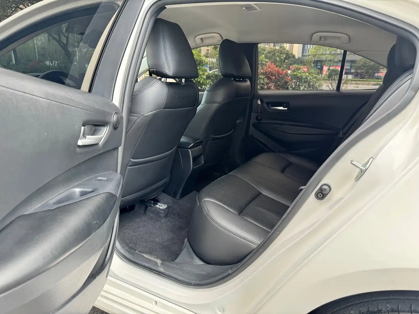Toyota Corolla 2023 1.2T Pioneer Edition фото 6
