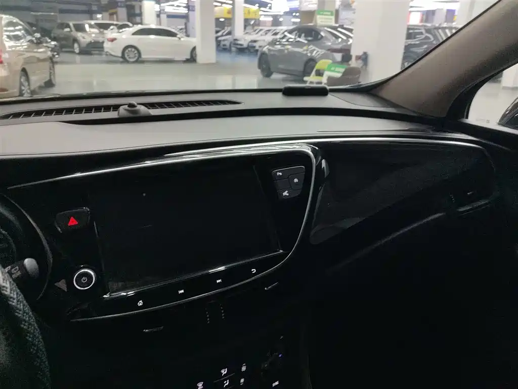 Buick Envision Plus 2021 532T FWD Luxury Trim фото 6