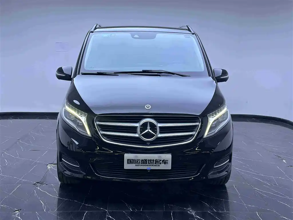 Mercedes-Benz V-Class 2017 Model V 260 Premium Edition фото 2