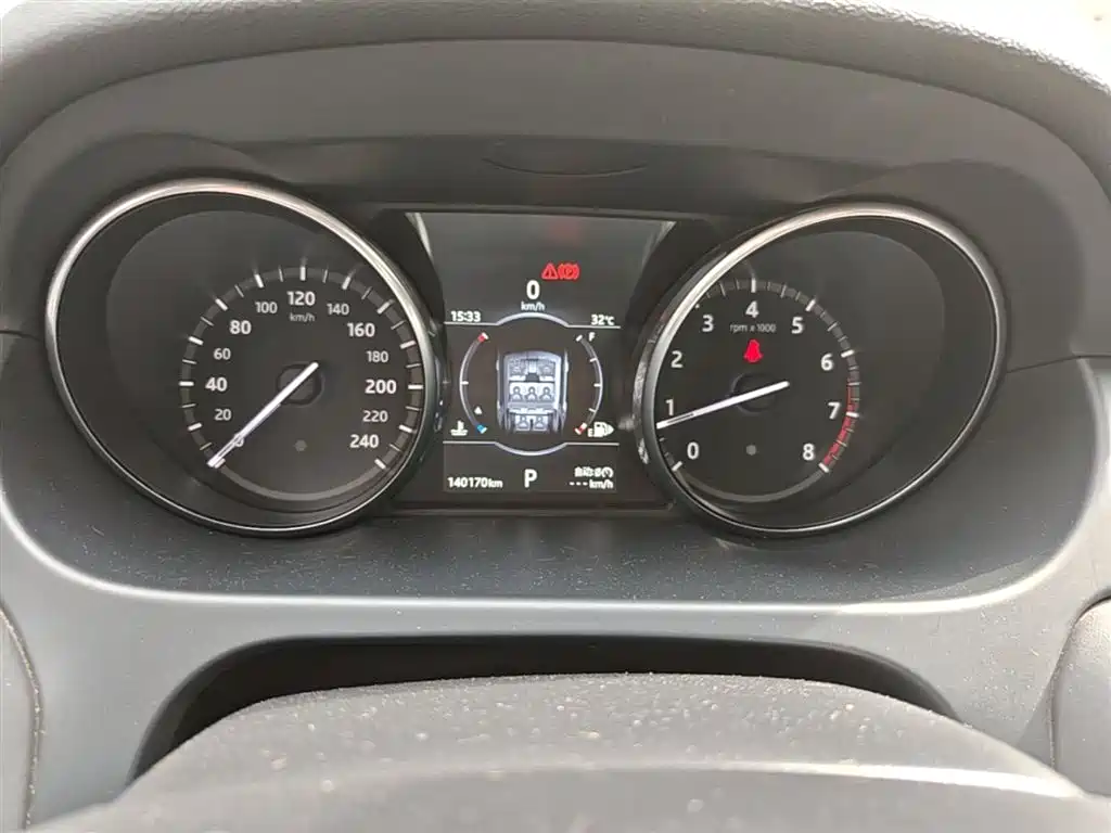 Land Rover Discovery Sport 2017 2.0T HSE фото 5