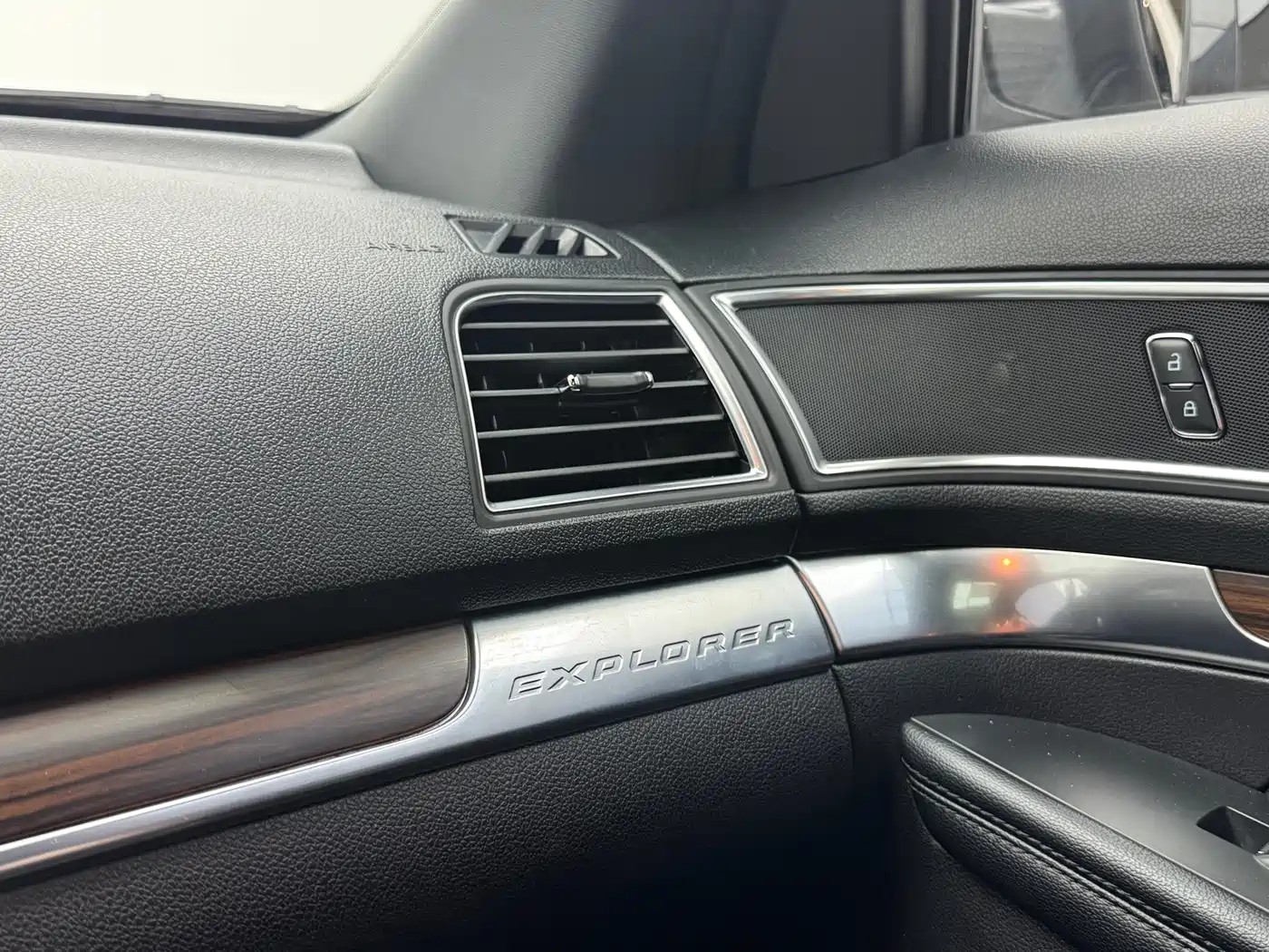 Ford Explorer (Import) 2018 2017 3.5T Elite Edition