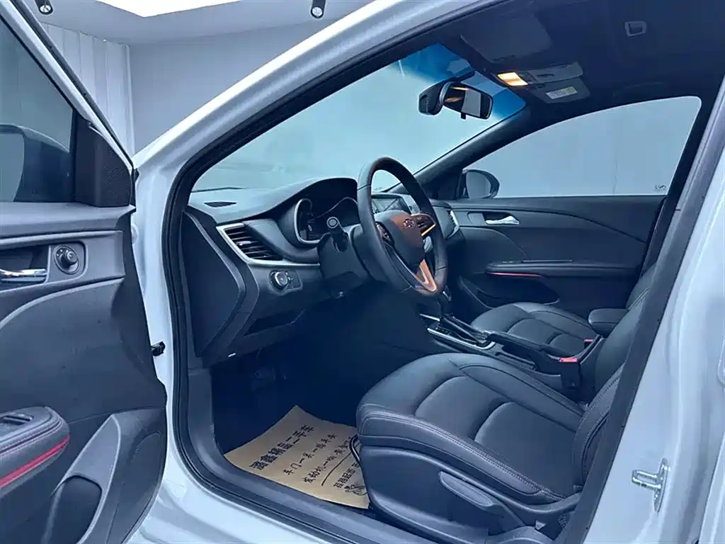 Chevrolet Monza 2022 Mild Hybrid RS 330T Automatic Exciting Edition фото 5
