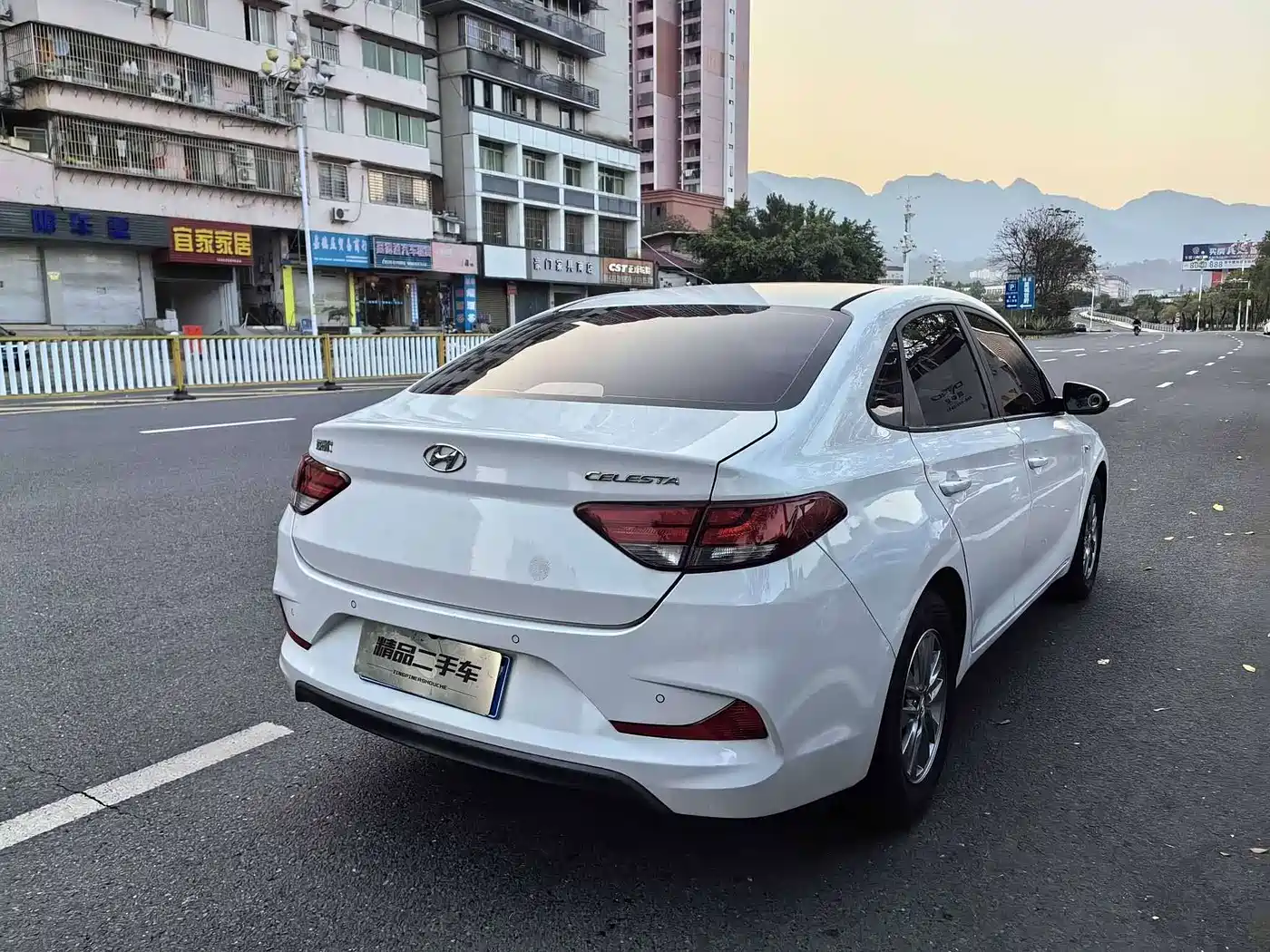 Hyundai Elantra 2018 1.6L Auto Joy GL (China V) фото 4