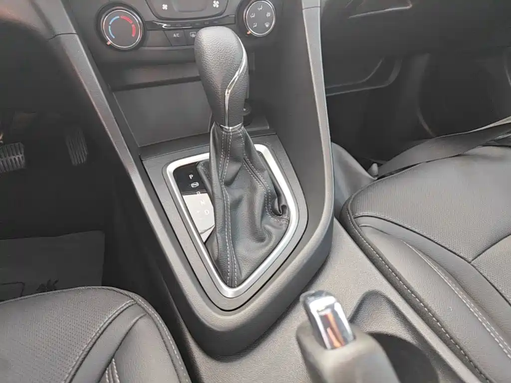 Фото 14 - Buick Excelle