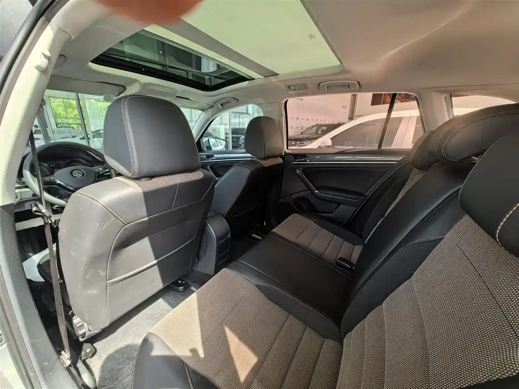 Volkswagen C-TREK 2018 1.5L Automatic Comfort фото 14
