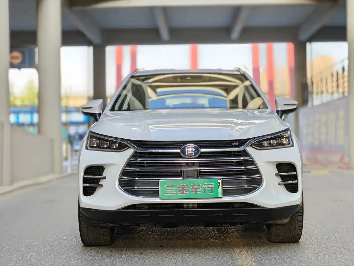BYD Tang New Energy 2018 DM 2.0T AWD Smart Connection Enjoy Edition 7-Seater China V фото 3